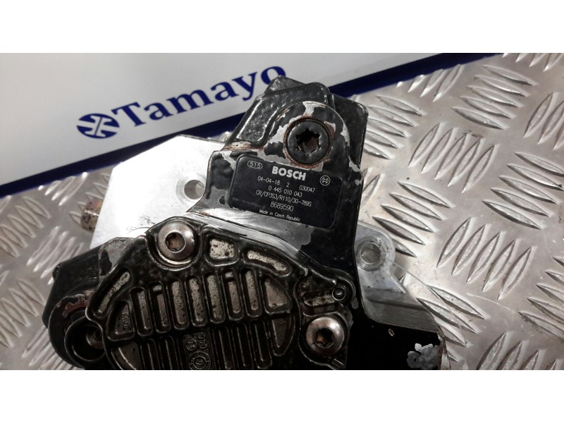 Recambio de bomba inyeccion para volvo s60 berlina 2.4 diesel cat referencia OEM IAM 0445010043  8689590