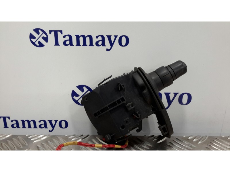 Recambio de mando intermitentes para renault clio iii referencia OEM IAM 88102002126  