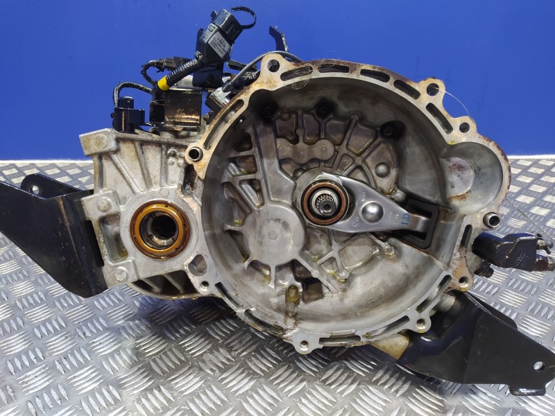 Recambio de caja cambios para kia rio 1.5 crdi ex2 referencia OEM IAM P51763  