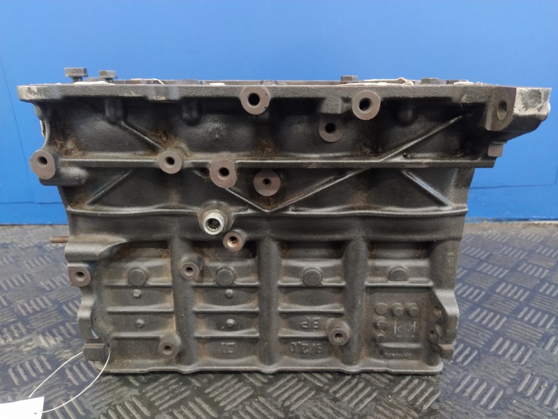 Recambio de bloque para audi a3 (8p) 2.0 tdi referencia OEM IAM 038021BP  038103021BP