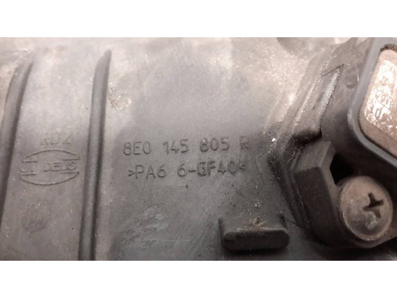 Recambio de intercooler para audi a4 avant (8e) referencia OEM IAM 8E0145805R  