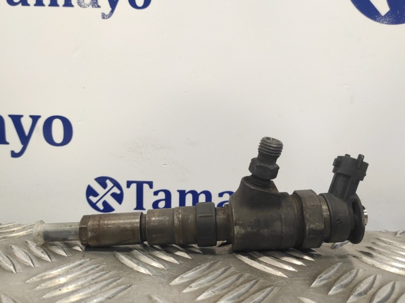 Recambio de inyector para peugeot 206 berlina 1.4 hdi referencia OEM IAM 0445110135  786280