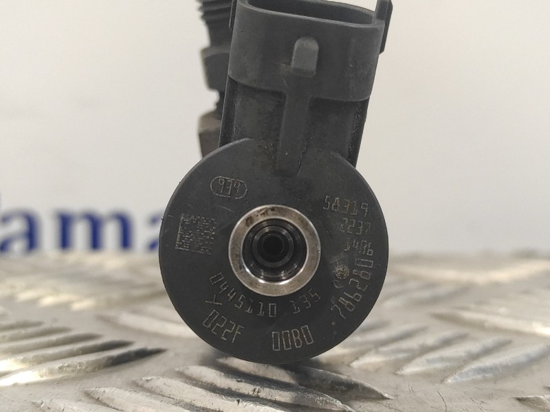 Recambio de inyector para peugeot 206 berlina 1.4 hdi referencia OEM IAM 0445110135  786280