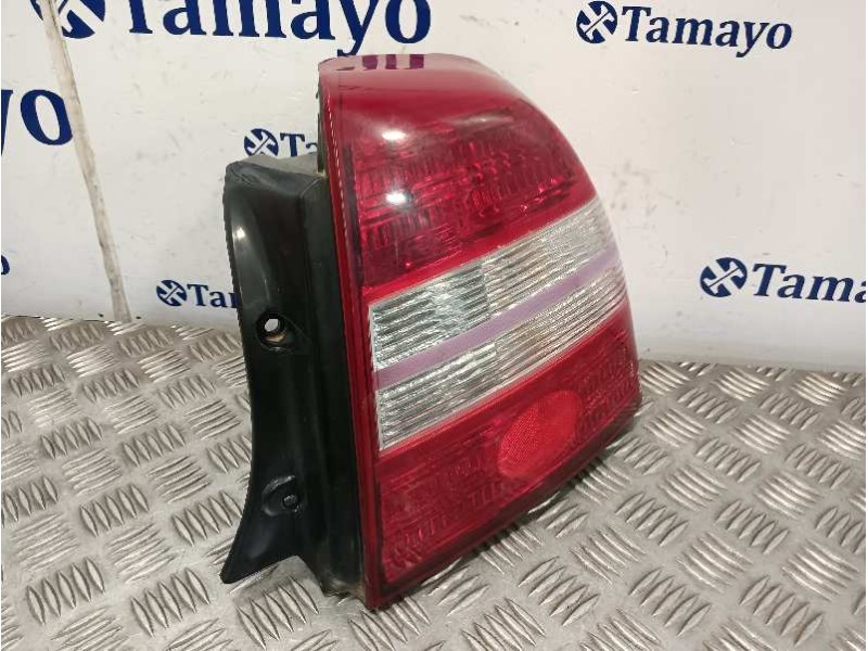Recambio de piloto trasero derecho para kia shuma referencia OEM IAM OK2B151140  