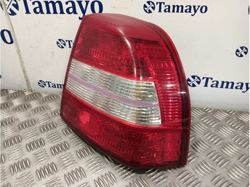 Recambio de piloto trasero derecho para kia shuma referencia OEM IAM OK2B151140  
