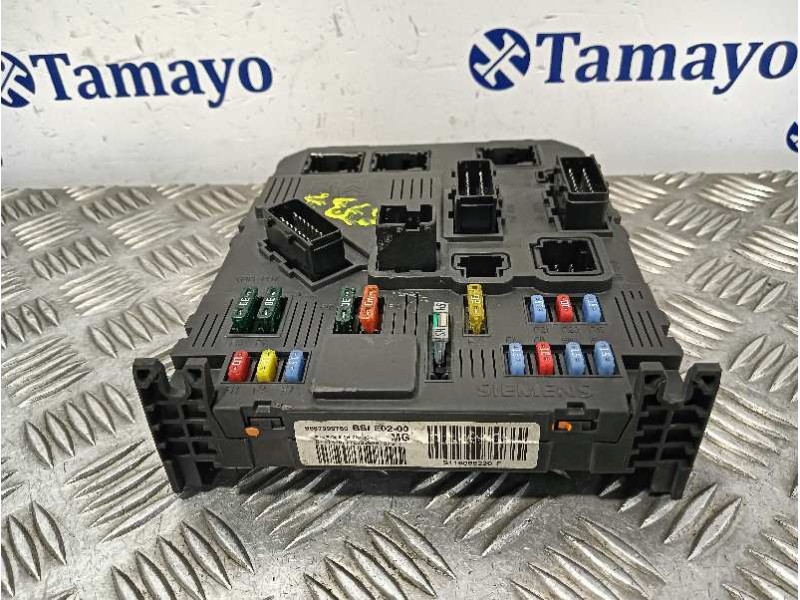Recambio de caja reles / fusibles para citroën xsara picasso referencia OEM IAM 9657999780  S118085220F