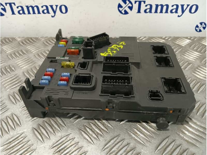 Recambio de caja reles / fusibles para citroën xsara picasso referencia OEM IAM 9657999780  S118085220F