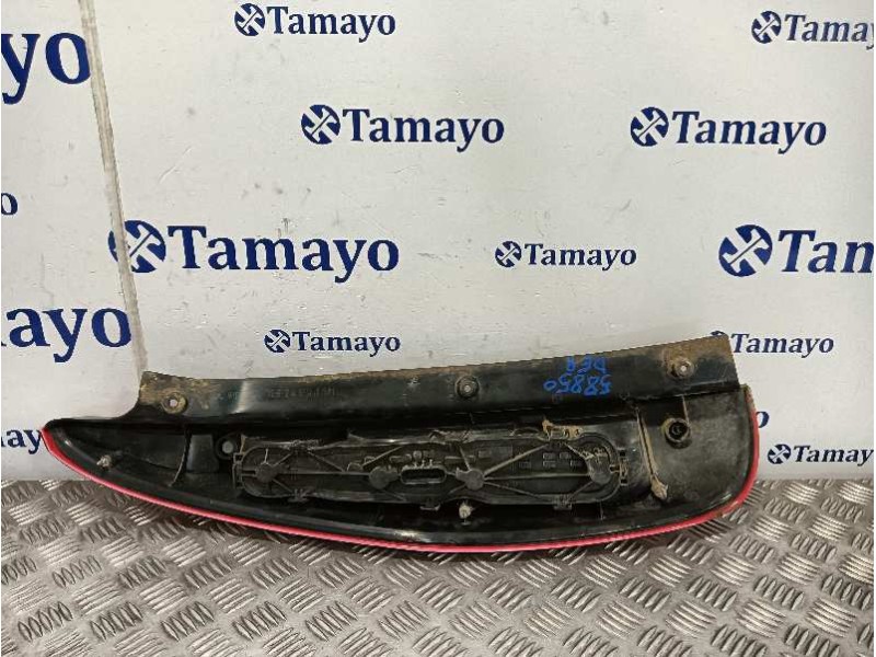Recambio de piloto trasero derecho para mitsubishi colt berlina 5 (z30a) referencia OEM IAM MR957374 27958006 MN186270