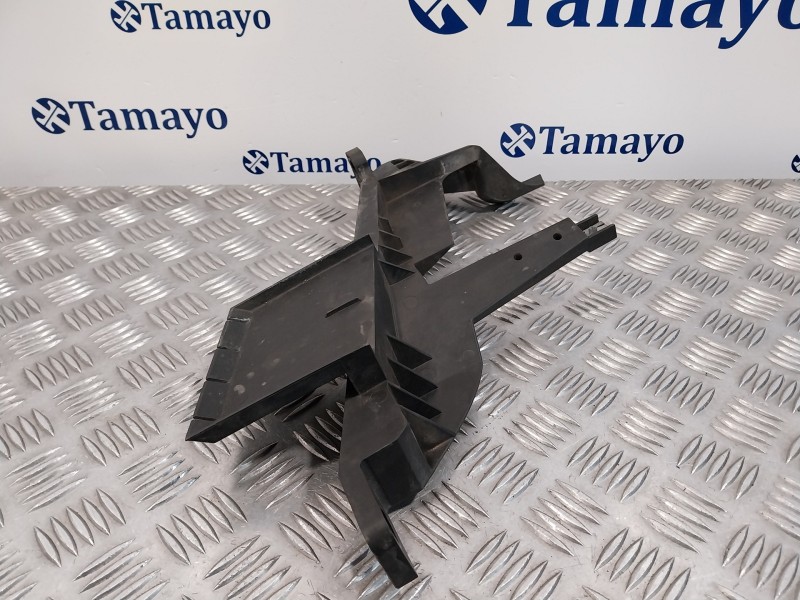 Recambio de soporte faro izquierdo para bmw x3 (e83) 3.0 turbodiesel referencia OEM IAM 1301073024  