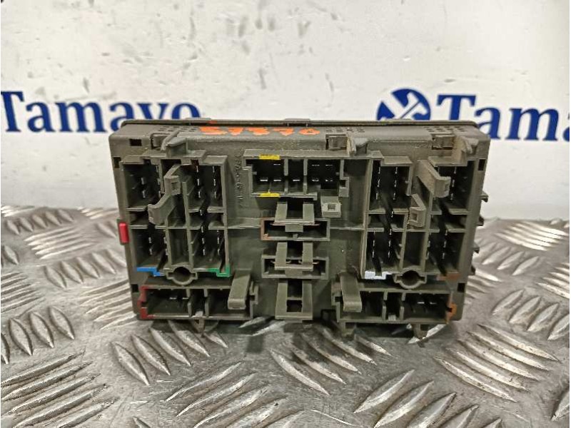Recambio de caja reles / fusibles para citroën xsara berlina referencia OEM IAM 9637687480  