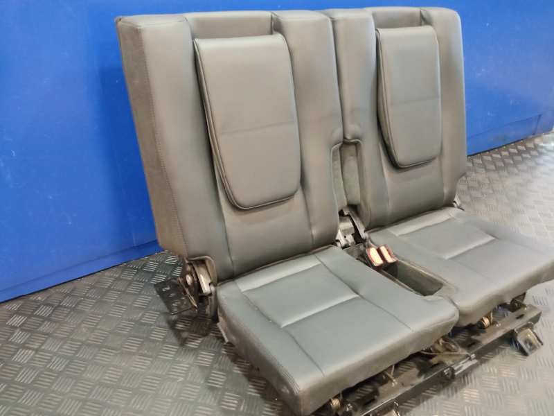 Recambio de asientos tercera fila para land rover discovery sport referencia OEM IAM   