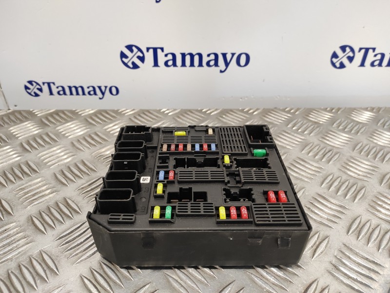 Recambio de caja reles / fusibles para renault scenic iii 1.5 dci diesel fap referencia OEM IAM 284B67924R  