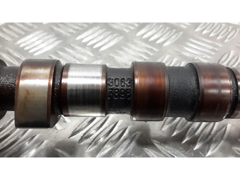 Recambio de arbol de levas para volvo v50 familiar 2.4 cat referencia OEM IAM 30637898  