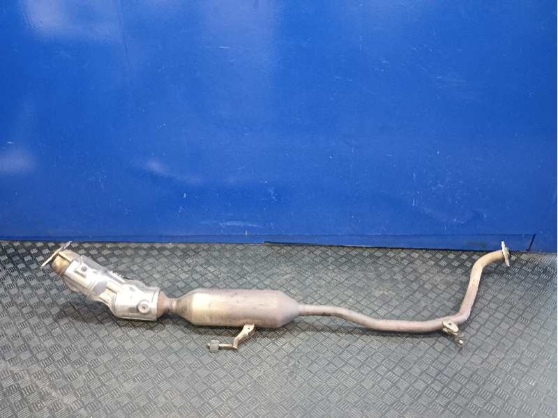Recambio de catalizador para toyota auris referencia OEM IAM   
