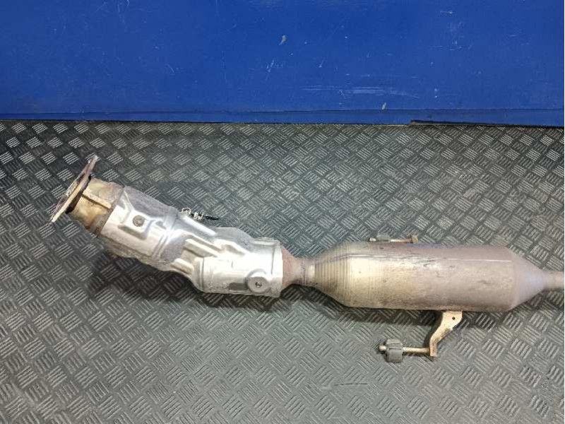 Recambio de catalizador para toyota auris referencia OEM IAM   