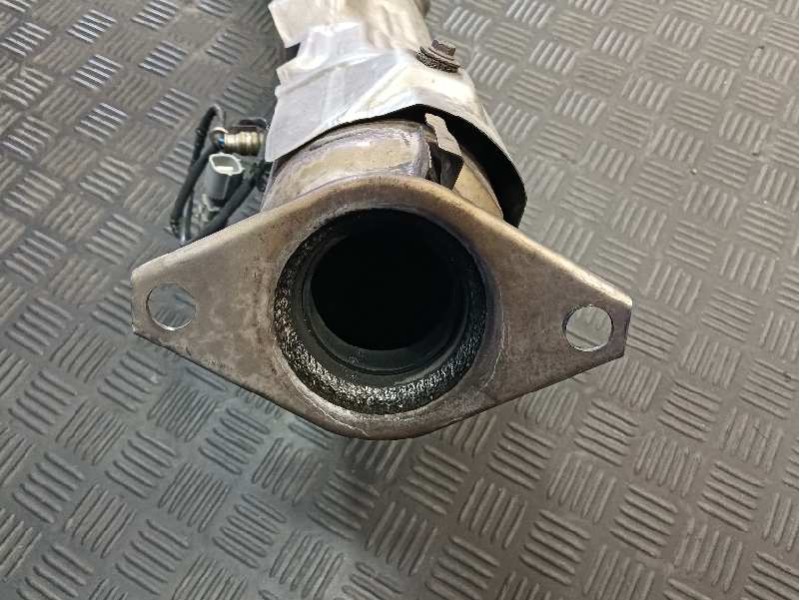 Recambio de catalizador para toyota auris referencia OEM IAM   