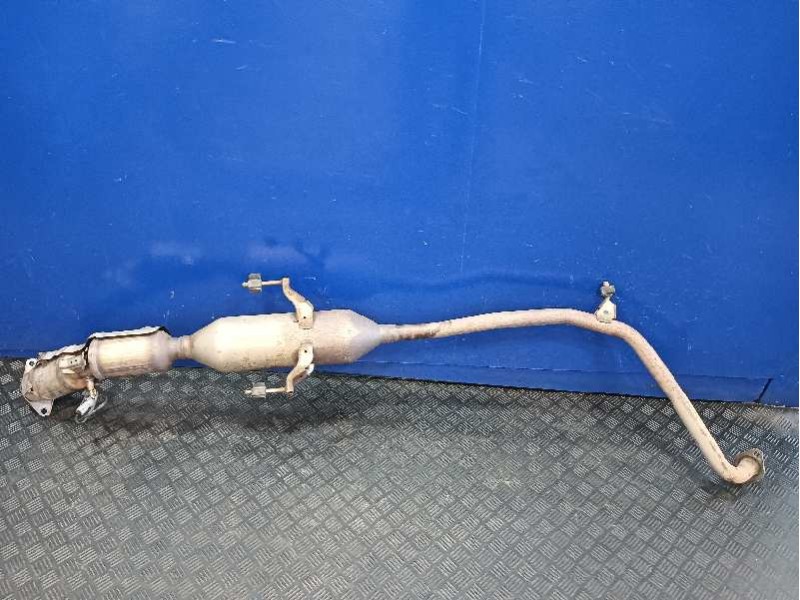 Recambio de catalizador para toyota auris referencia OEM IAM   