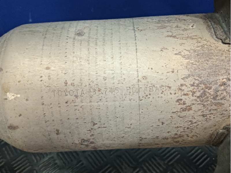 Recambio de catalizador para toyota auris referencia OEM IAM   