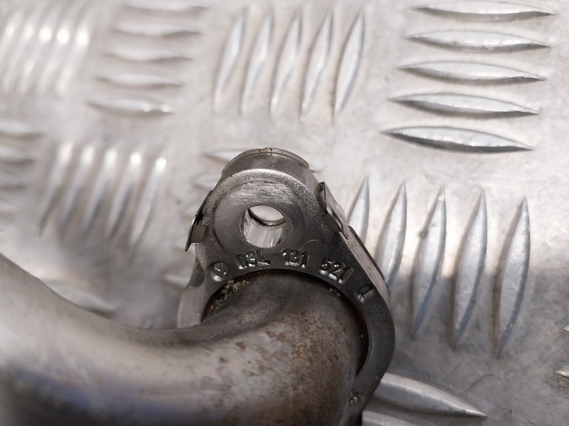 Recambio de tubo para volkswagen polo (6r1) 1.6 tdi referencia OEM IAM 03L131521Q  