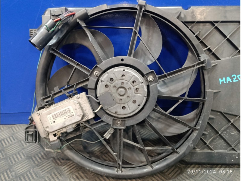 Recambio de electroventilador para mazda 3 berlina (bk) referencia OEM IAM 3M5H8C607XD  0130303963