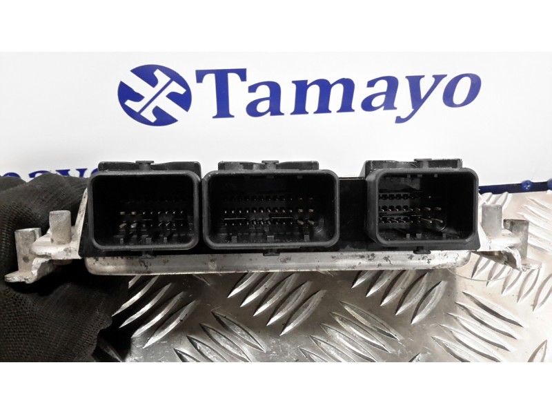 Recambio de centralita motor uce para peugeot 106 (s2) 1.1 referencia OEM IAM 0261206246 M74415 9637838780