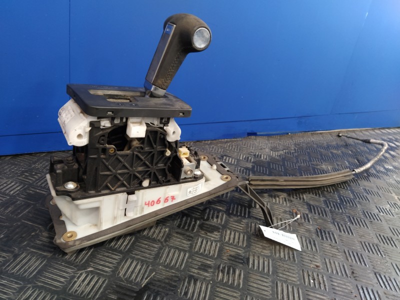 Recambio de palanca cambio para volkswagen touareg (7l6) 2.5 tdi dpf referencia OEM IAM 7L6713025L  