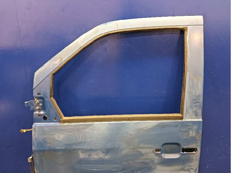 Recambio de puerta delantera izquierda para mercedes-benz vito (w638) caja cerrada 2.1 cc referencia OEM IAM   