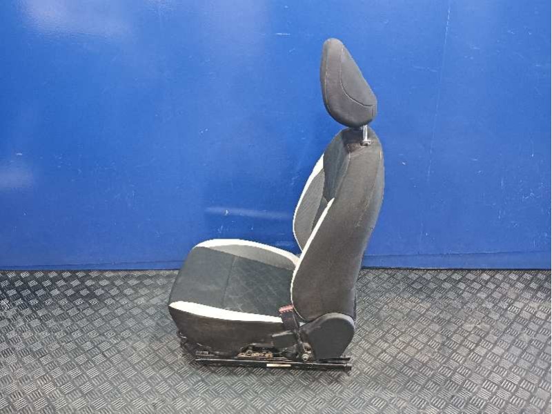 Recambio de asiento delantero derecho para nissan micra v (k14) 1.0 12v cat referencia OEM IAM 828715884  