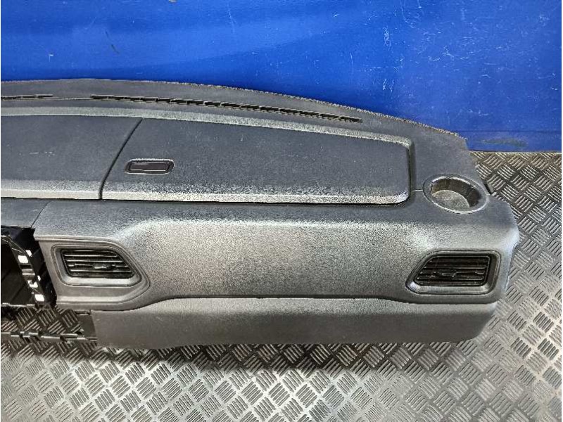 Recambio de salpicadero para nissan interstar m1 fm referencia OEM IAM 682000855R 682000947R 682003777R