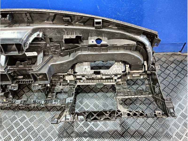 Recambio de salpicadero para nissan interstar m1 fm referencia OEM IAM 682000855R 682000947R 682003777R