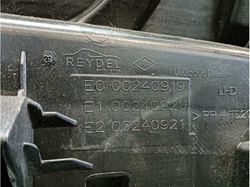 Recambio de salpicadero para nissan interstar m1 fm referencia OEM IAM 682000855R 682000947R 682003777R