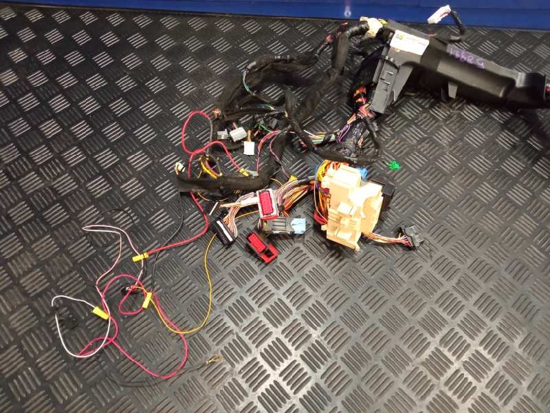 Recambio de instalacion electrica salpicadero para nissan interstar m1 fm referencia OEM IAM 240142577S 242969895R 240368502R