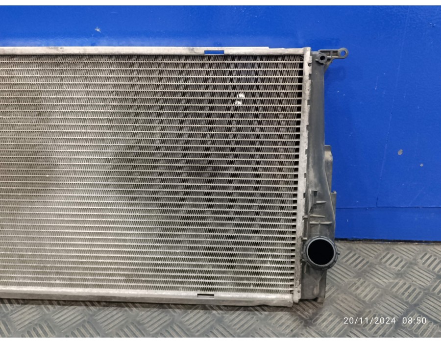 Recambio de radiador agua para bmw serie 3 berlina (e90) 2.0 16v diesel referencia OEM IAM 778889812  