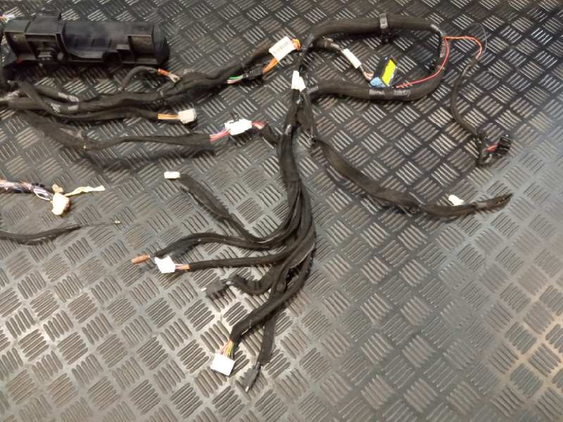 Recambio de instalacion electrica salpicadero para nissan interstar m1 fm referencia OEM IAM 240142577S 242969895R 240368502R