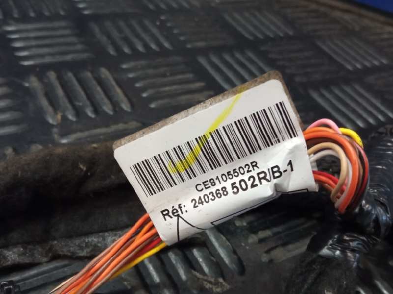 Recambio de instalacion electrica salpicadero para nissan interstar m1 fm referencia OEM IAM 240142577S 242969895R 240368502R