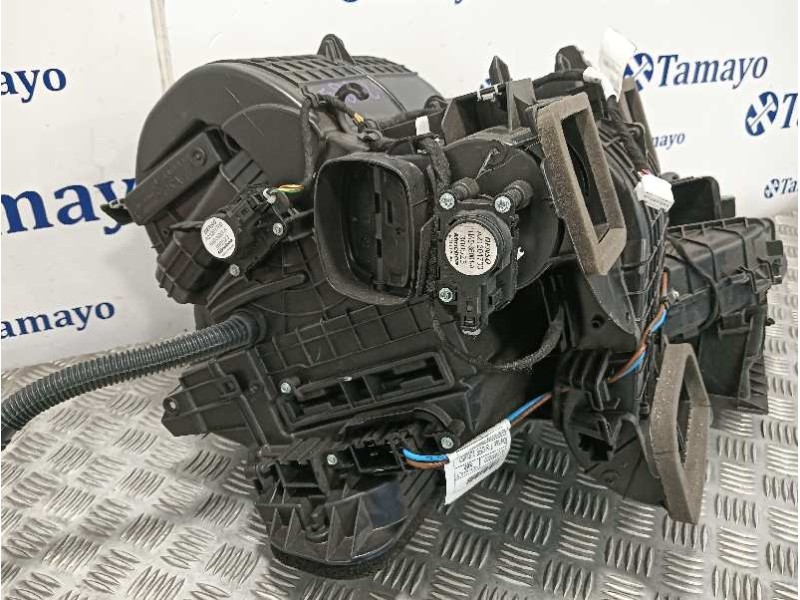 Recambio de calefaccion entera normal para nissan interstar m1 fm referencia OEM IAM 272105210R 5L6020500 5L6021400