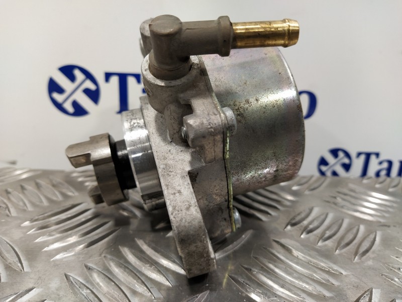 Recambio de depresor freno / bomba vacio para fiat panda (169) 1.3 jtd cat referencia OEM IAM 73501358  72901400P