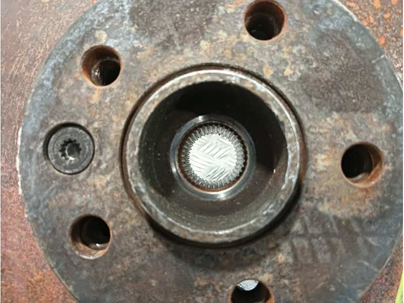 Recambio de mangueta delantera derecha para volkswagen t5 transporter (7e) 2.0 tdi referencia OEM IAM 7E0615312B  