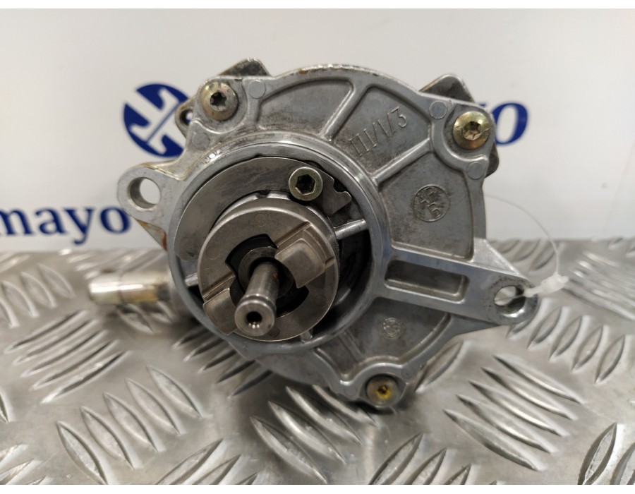 Recambio de depresor freno / bomba vacio para mercedes-benz sprinter 02.00  caja cerrada 2.2 cdi cat referencia OEM IAM A6112300