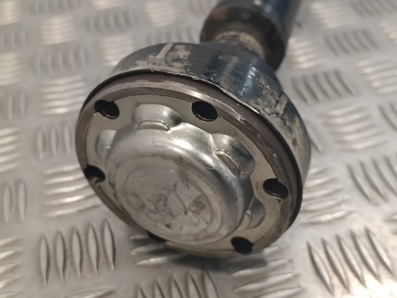 Recambio de transmision central delantera para volkswagen touareg (7la) 2.5 tdi referencia OEM IAM 7L6521101  8153130198011R