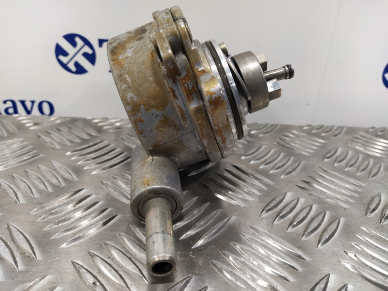 Recambio de depresor freno / bomba vacio para mercedes-benz sprinter 02.00  caja cerrada 2.2 cdi cat referencia OEM IAM A6112300
