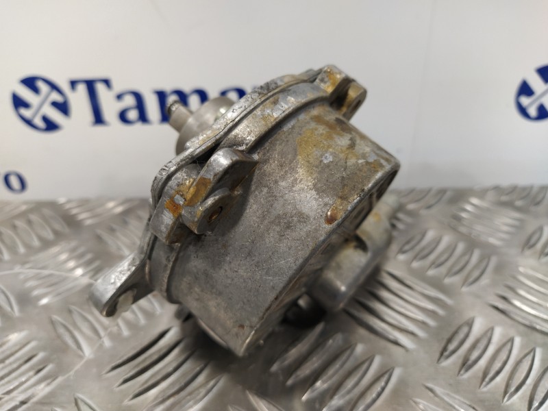 Recambio de depresor freno / bomba vacio para mercedes-benz sprinter 02.00  caja cerrada 2.2 cdi cat referencia OEM IAM A6112300