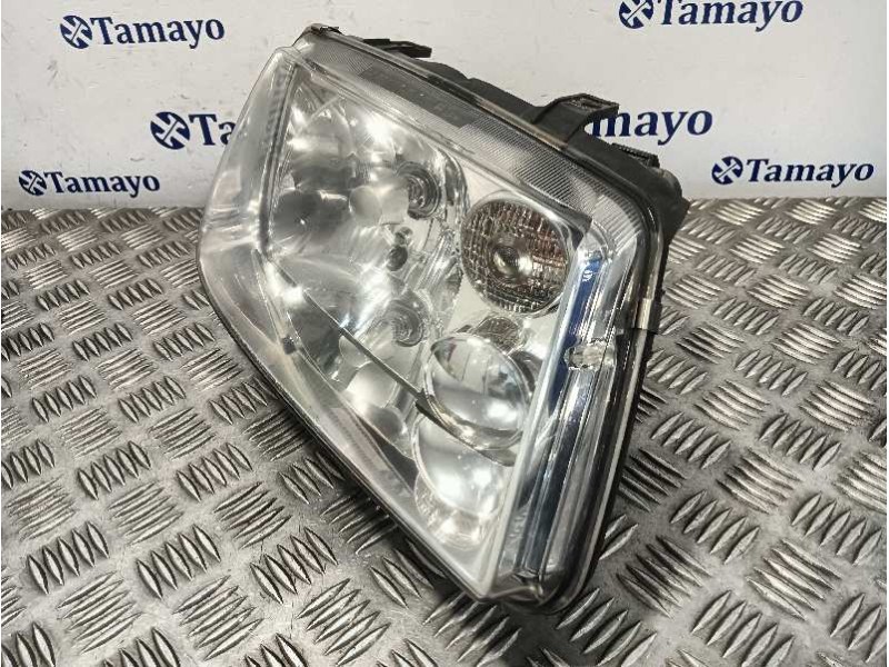 Recambio de faro derecho para volkswagen bora berlina (1j2) 1.9 sdi referencia OEM IAM 96359800R  96364600