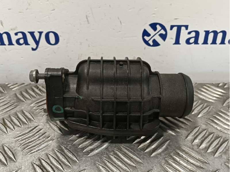 Recambio de tubo para peugeot partner kombi referencia OEM IAM 9687261180  
