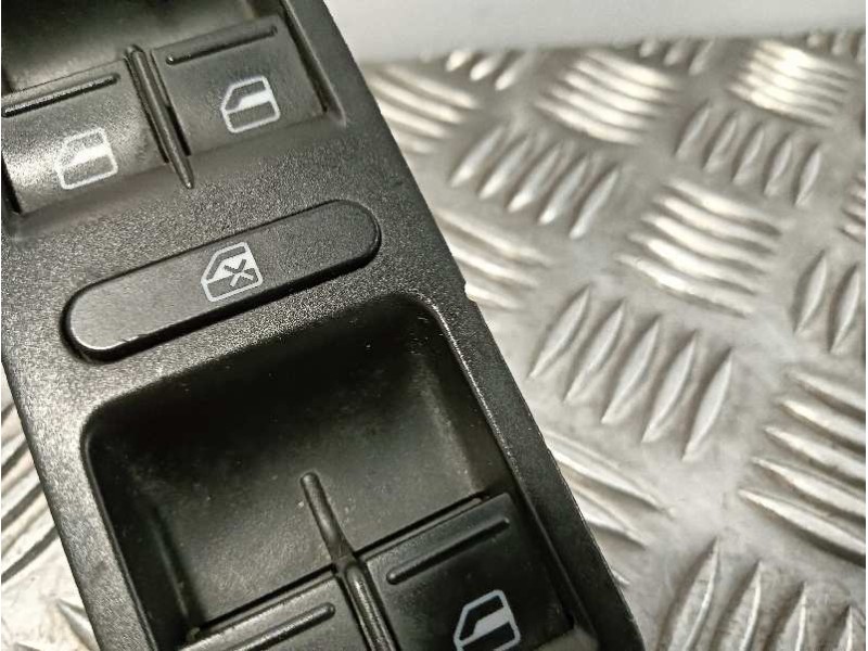 Recambio de mando elevalunas delantero izquierdo para volkswagen polo (6r1) referencia OEM IAM 6R0867255D  