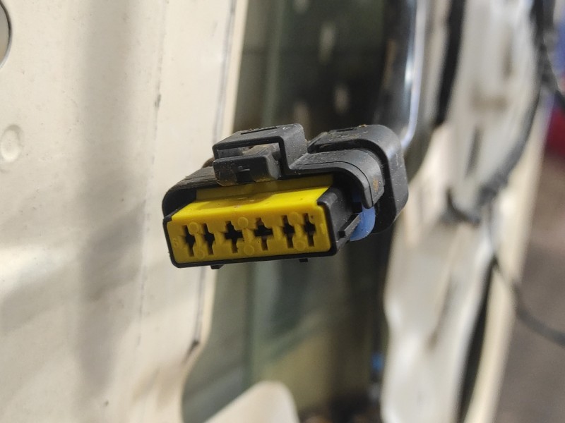 Recambio de puerta trasera izquierda para nissan navara pick-up (d40m) referencia OEM IAM   