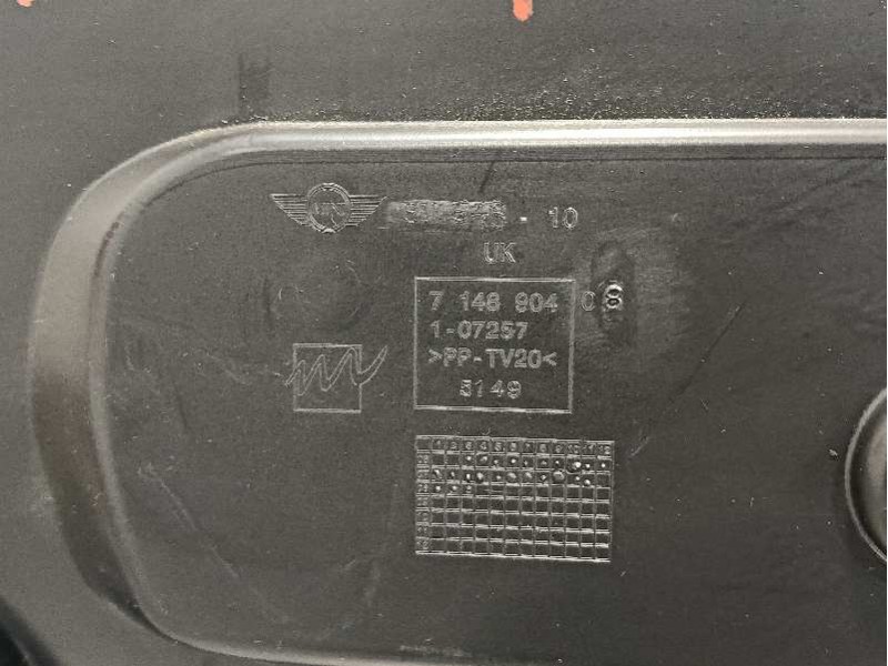 Recambio de guarnecido porton trasero para mini mini (r56) referencia OEM IAM 7148904  
