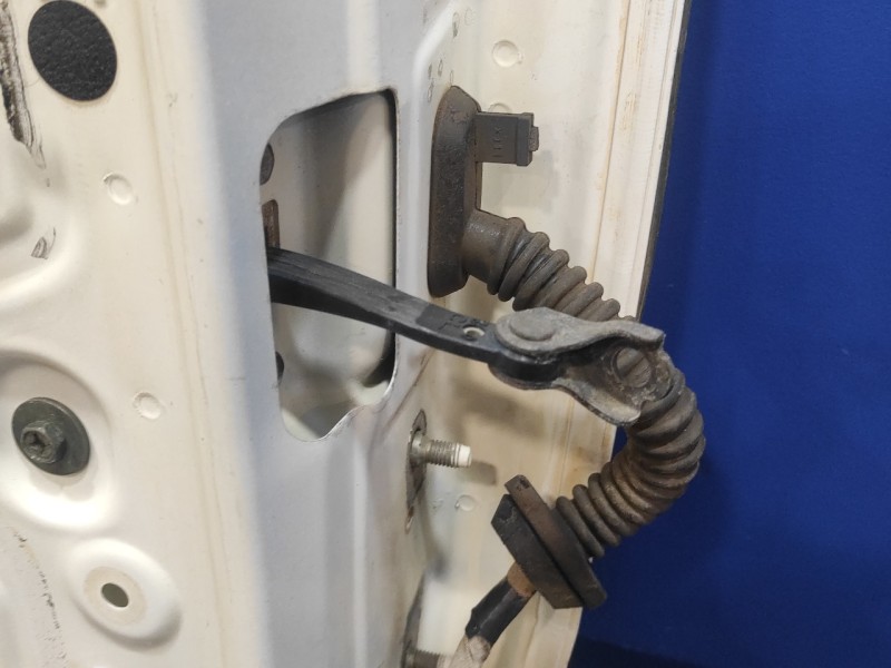Recambio de puerta trasera izquierda para nissan navara pick-up (d40m) referencia OEM IAM   