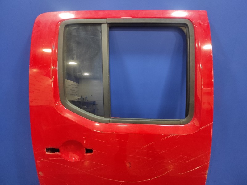 Recambio de puerta trasera derecha para nissan navara pick-up (d40m) referencia OEM IAM   