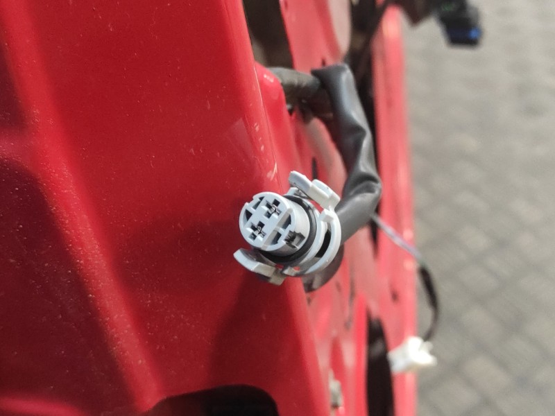Recambio de puerta trasera derecha para nissan navara pick-up (d40m) referencia OEM IAM   